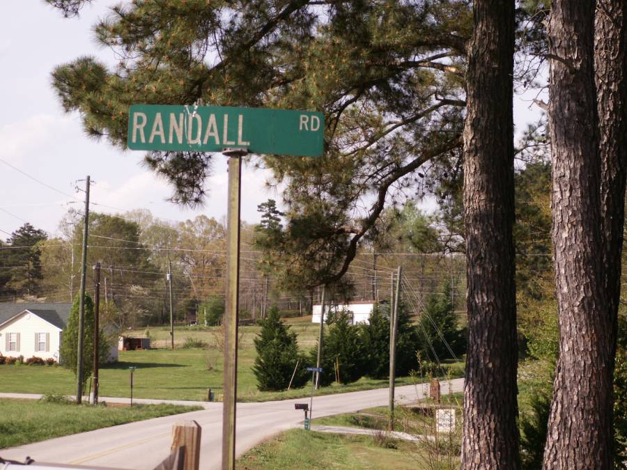 Randall Road, near Toccoa (Stephens County) Georgia. Just a few miles from the Randall / Mitchell Family cemetery - where [[oney_cypress_randal|Oney Cypress Randal]] is buried.