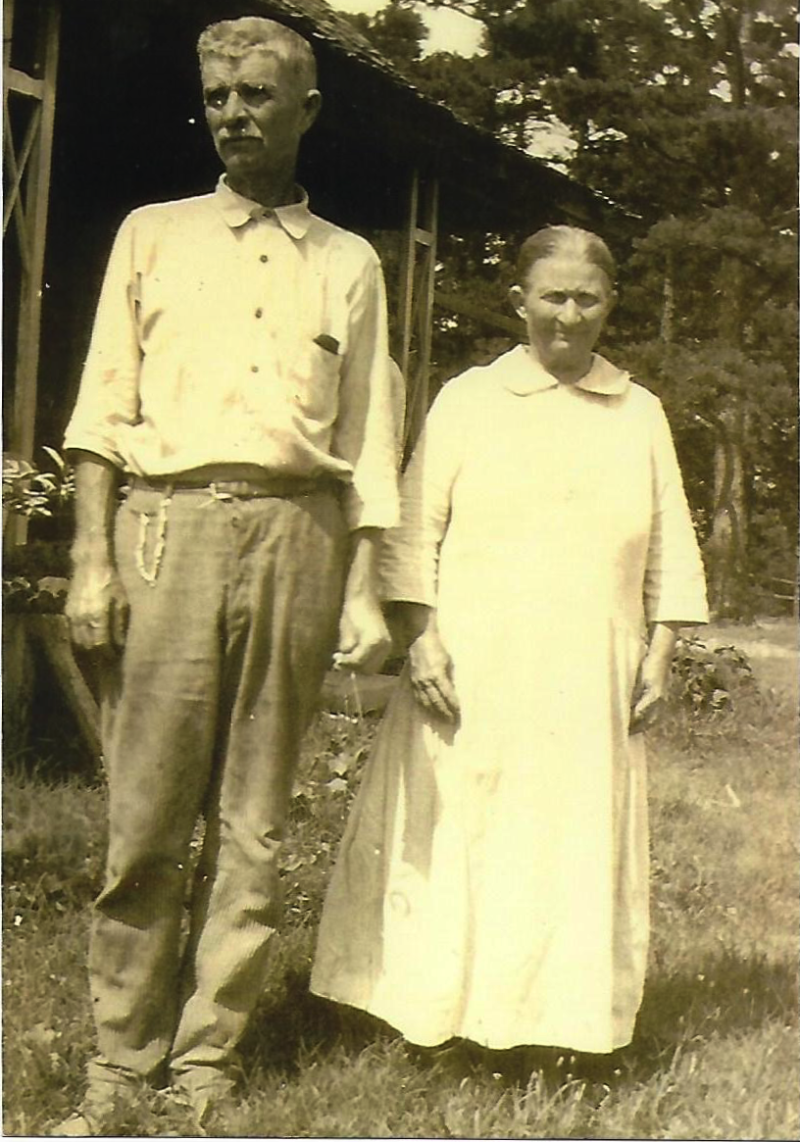 Thomas W. Randall (approx. age 61-62) and Rutha Ella Farmer-Randall (approx. age 57-58). Photo taken circa 1925-1926 (as T.W. died on April 30, 1926).