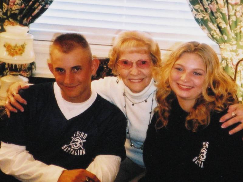 Henry Veronica Randall (center); perhaps with grandchildren.