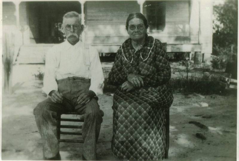 Newton Jasper Chunn and his wife, Nancy Jane Matilda Randle-Chunn.